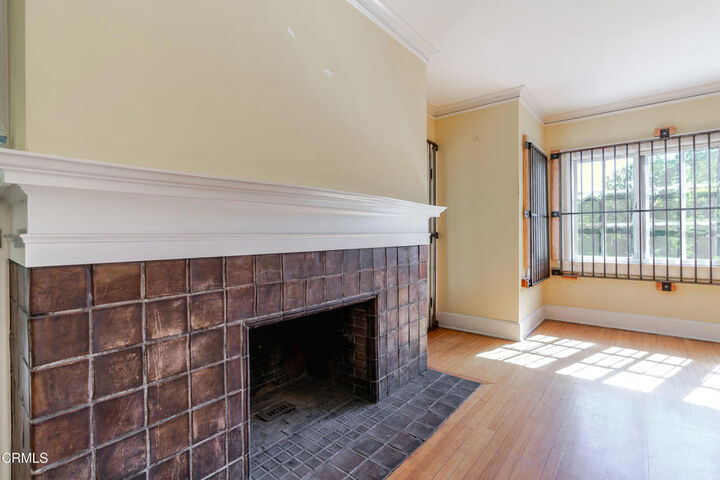 Property Photo:  237 W State Street  CA 91105 