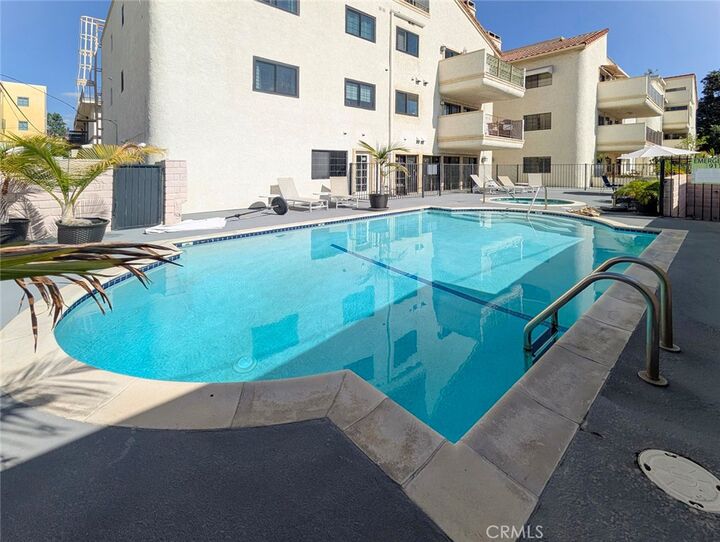 Property Photo:  227 S Madison 102  CA 91101