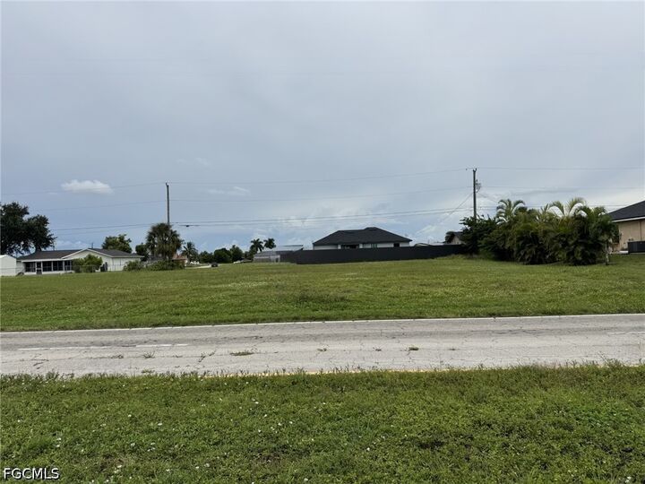 Property Photo: 1935 Kismet Parkway E FL 33909
