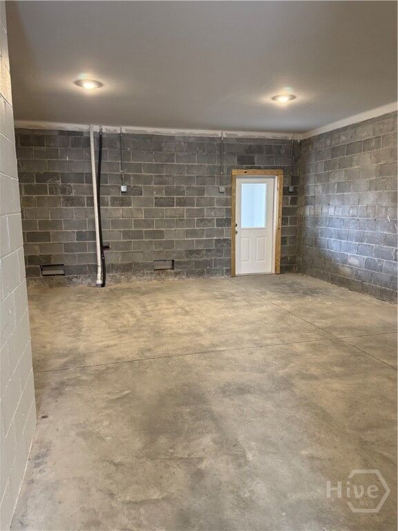 Property Photo:  40 Hidden Pointe Drive  GA 31419 