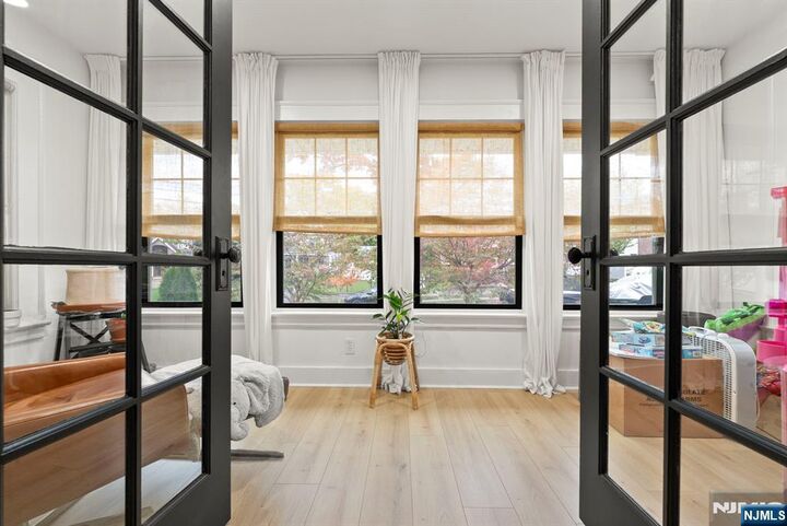 Property Photo:  11 W Gouverneur Avenue  NJ 07070 