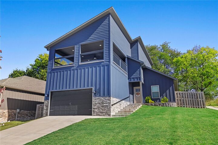 2608 N Justin Drive  Fayetteville AR 72704 photo