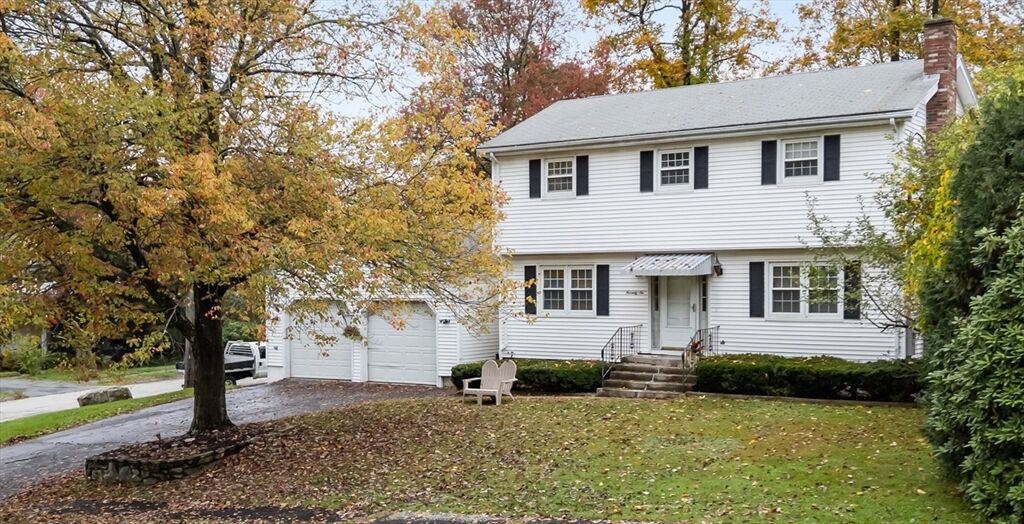 Property Photo:  76 Hillside  MA 01545 