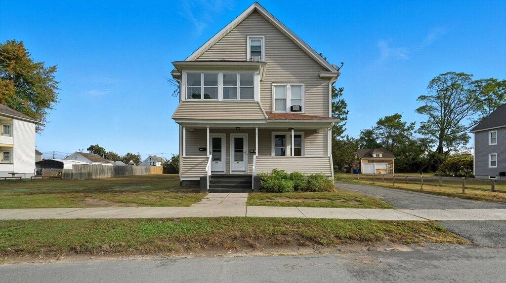 Property Photo:  86 York St  MA 01089