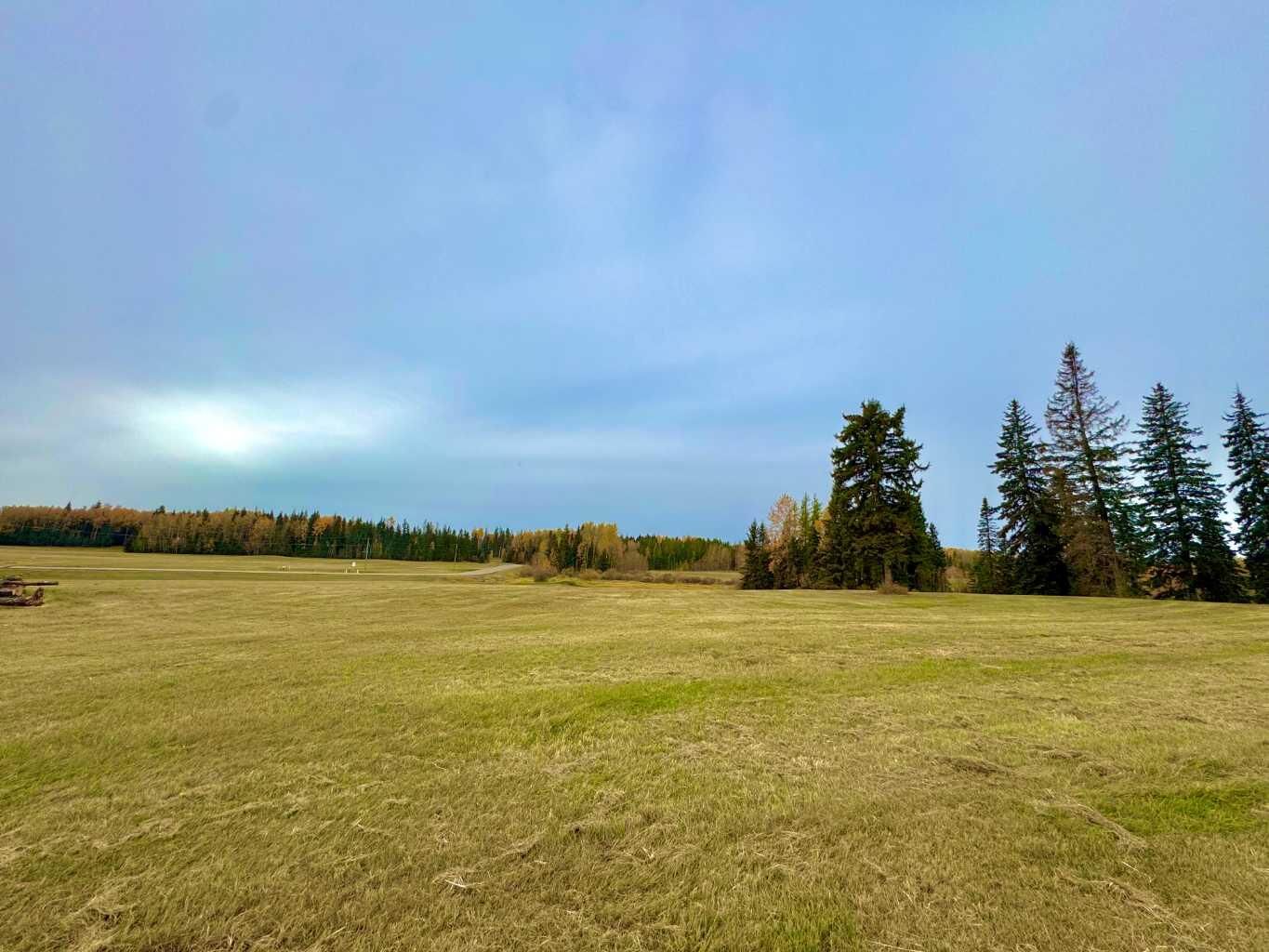 Property Photo: 317 Valley View Drive AB T4T 1A7