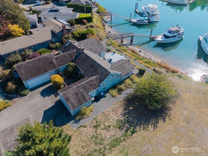 Property Photo:  169  Swinomish Drive  WA 98257 