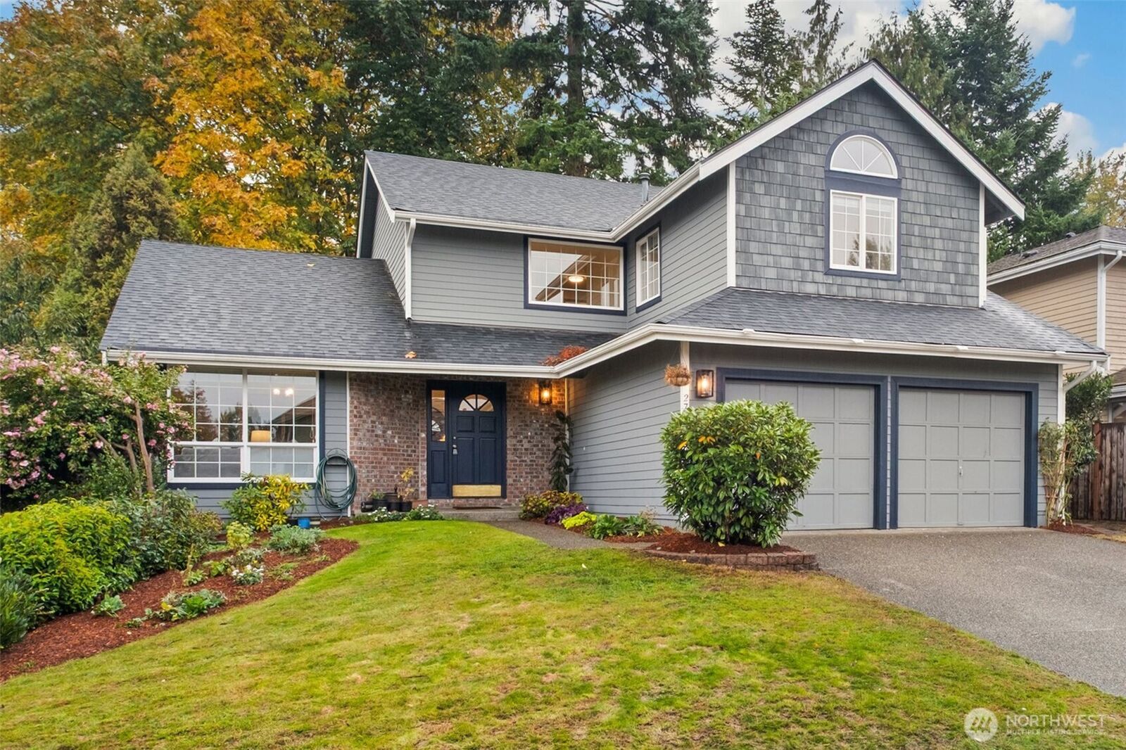 Property Photo:  27054  111th Court SE  WA 98030