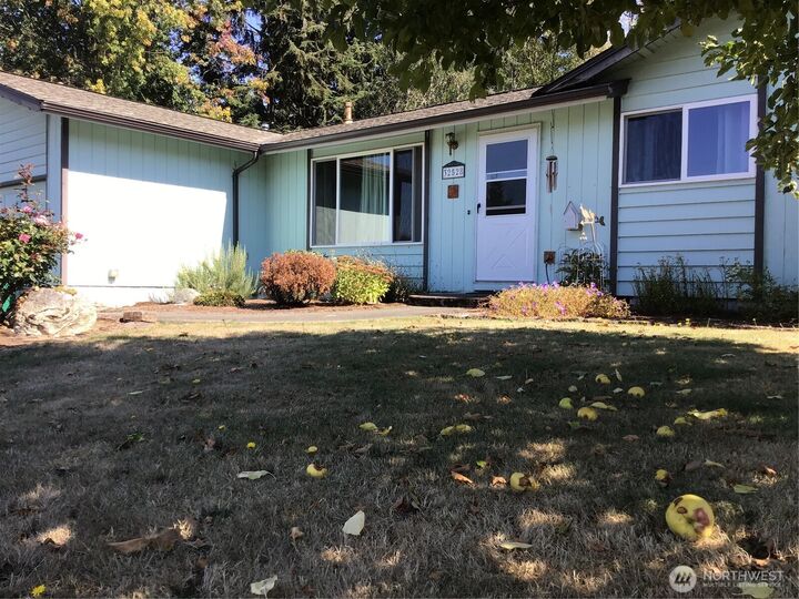 Property Photo:  32528  26th Avenue SW  WA 98023