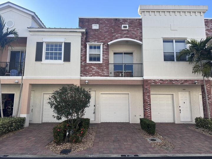 Property Photo: 10320 SW Stephanie Way 7210 FL 34987