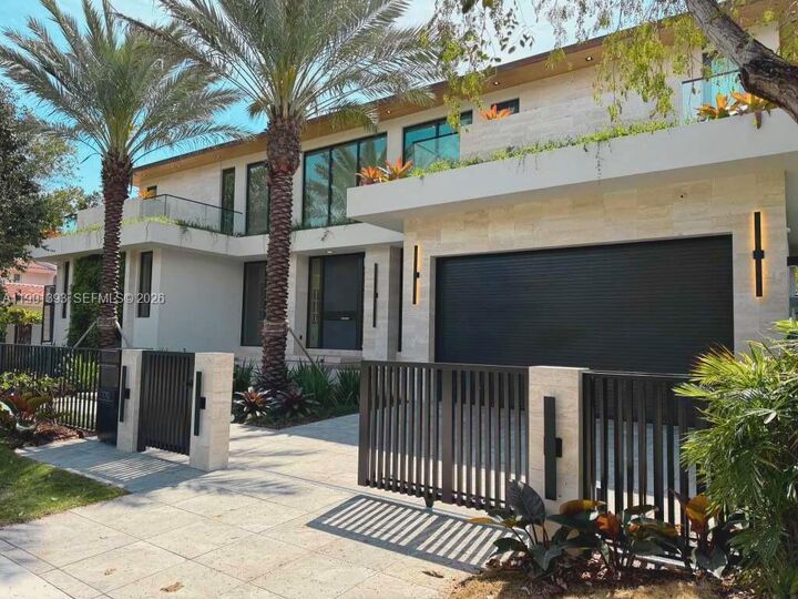 Property Photo:  770 Lake Rd  FL 33137 