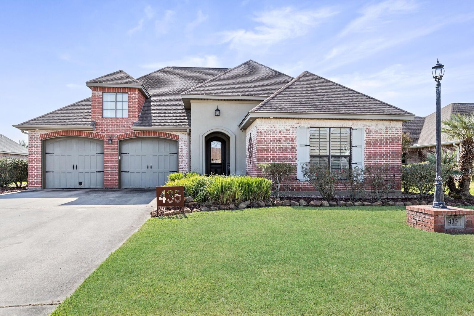Property Photo:  435 Bryant Blvd  TX 77611 