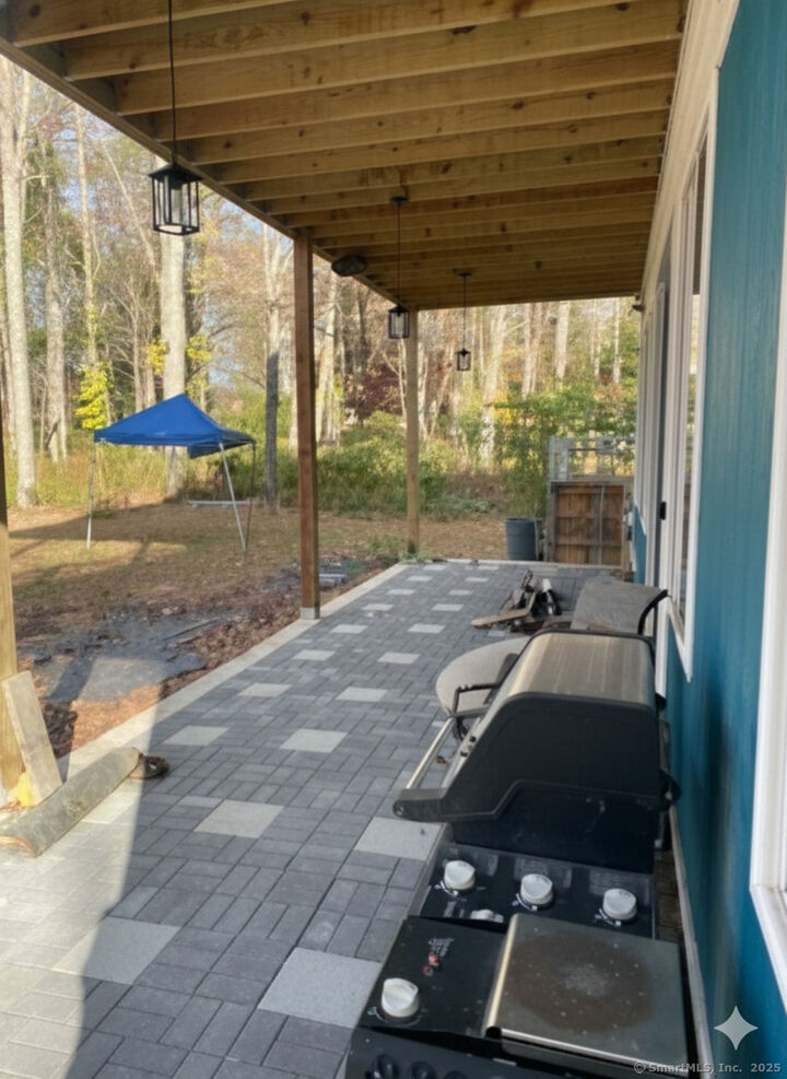 Property Photo:  8 Tom Road  CT 06423