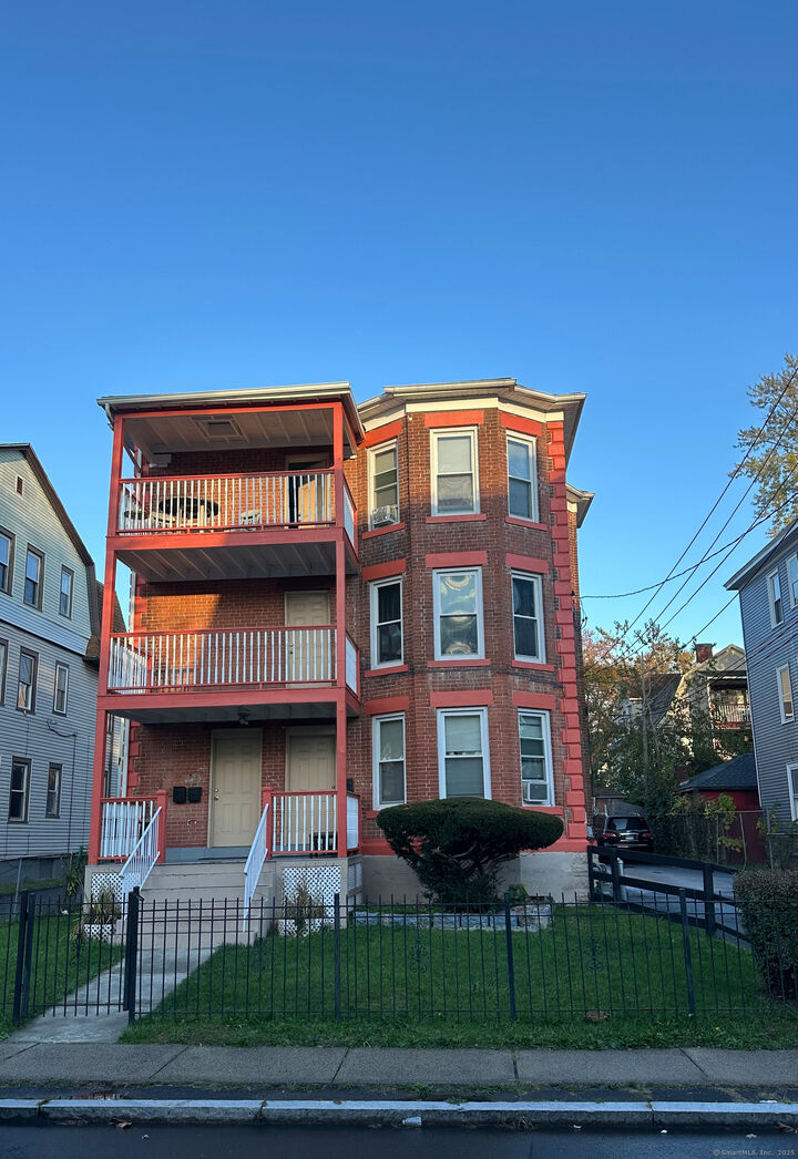 138 Kent Street  Hartford CT 06112 photo
