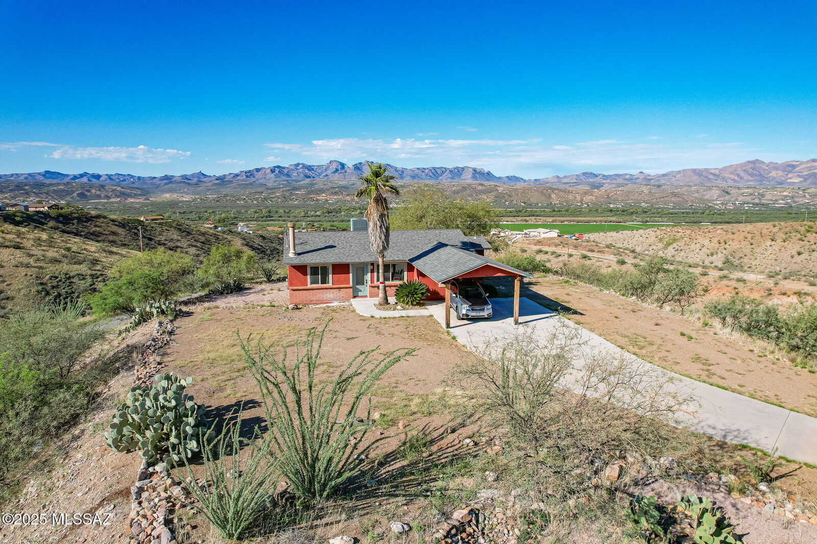 Property Photo:  380 Brinca Court  AZ 85648 