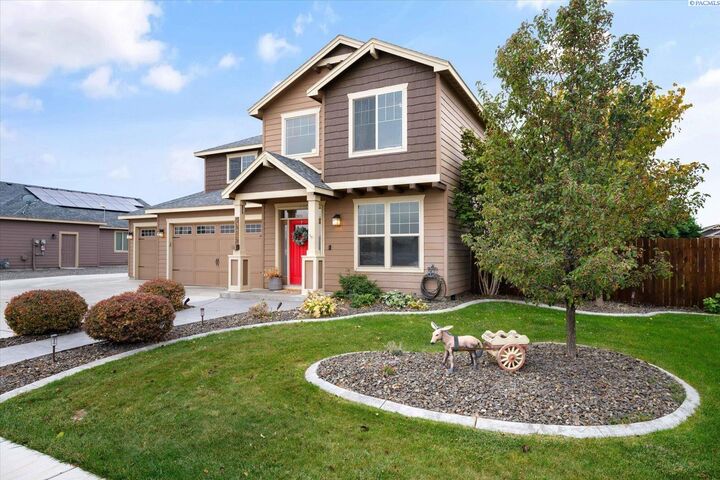 Property Photo:  5616 Sacramento Dr  WA 99301