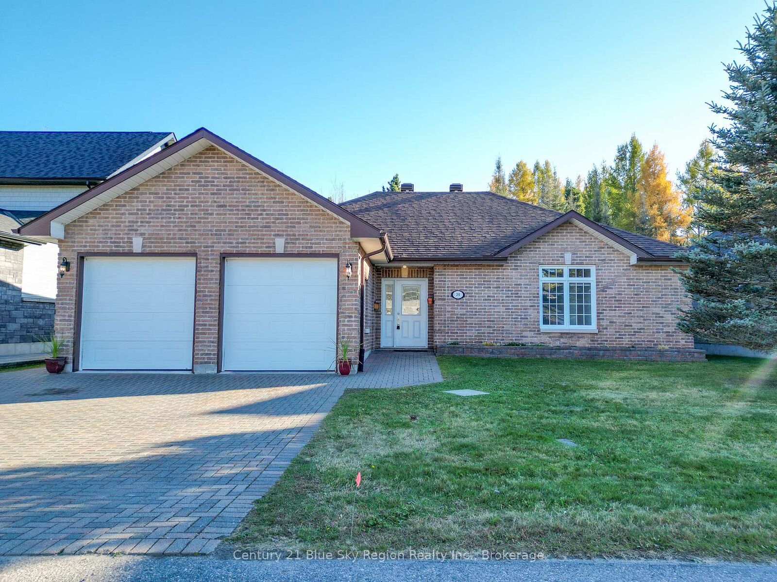 Property Photo:  1134 Premier Road 30  ON P1A 2J1 