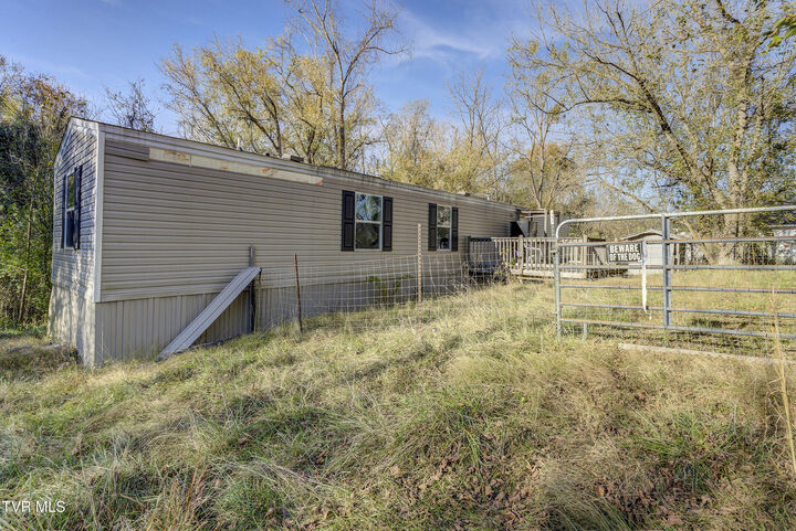 Property Photo: 1607 Bristol Caverns Highway TN 37620