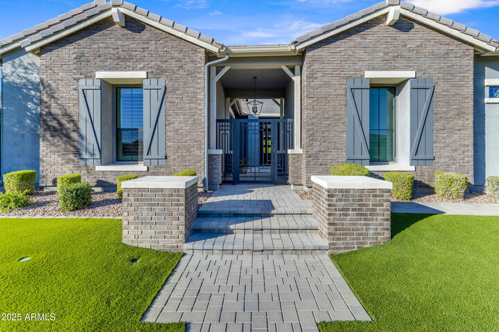 Property Photo:  2580 E Country Shadows Street  AZ 85298 