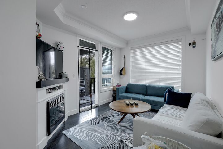 Photo de la propriété: 13897 Fraser Highway 204 BC V3T 0G8