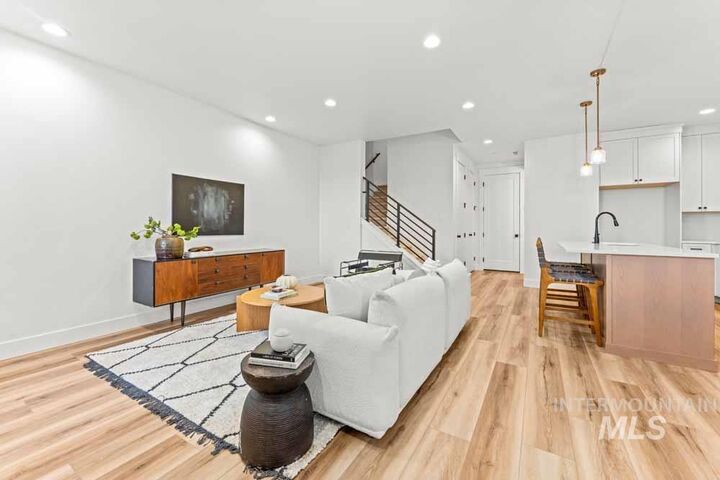 Property Photo: 373 E Lombard Ln The Dayton ID 83616