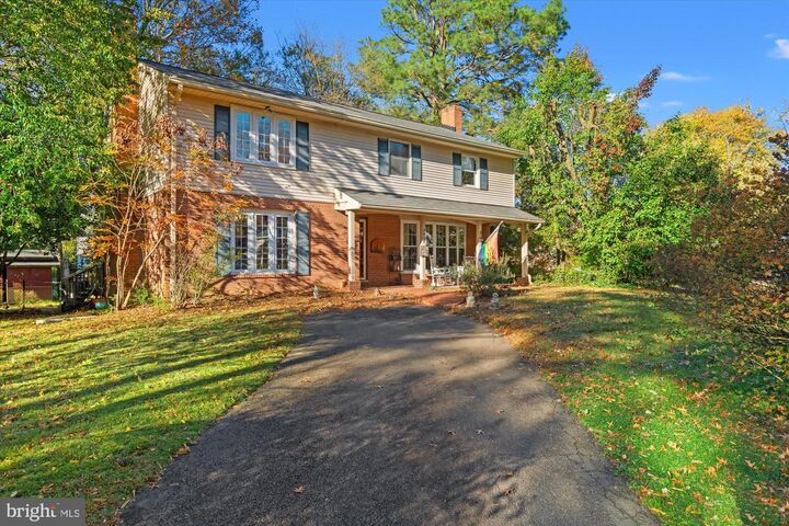 Property Photo:  2410 Ryegate Lane  VA 22308 