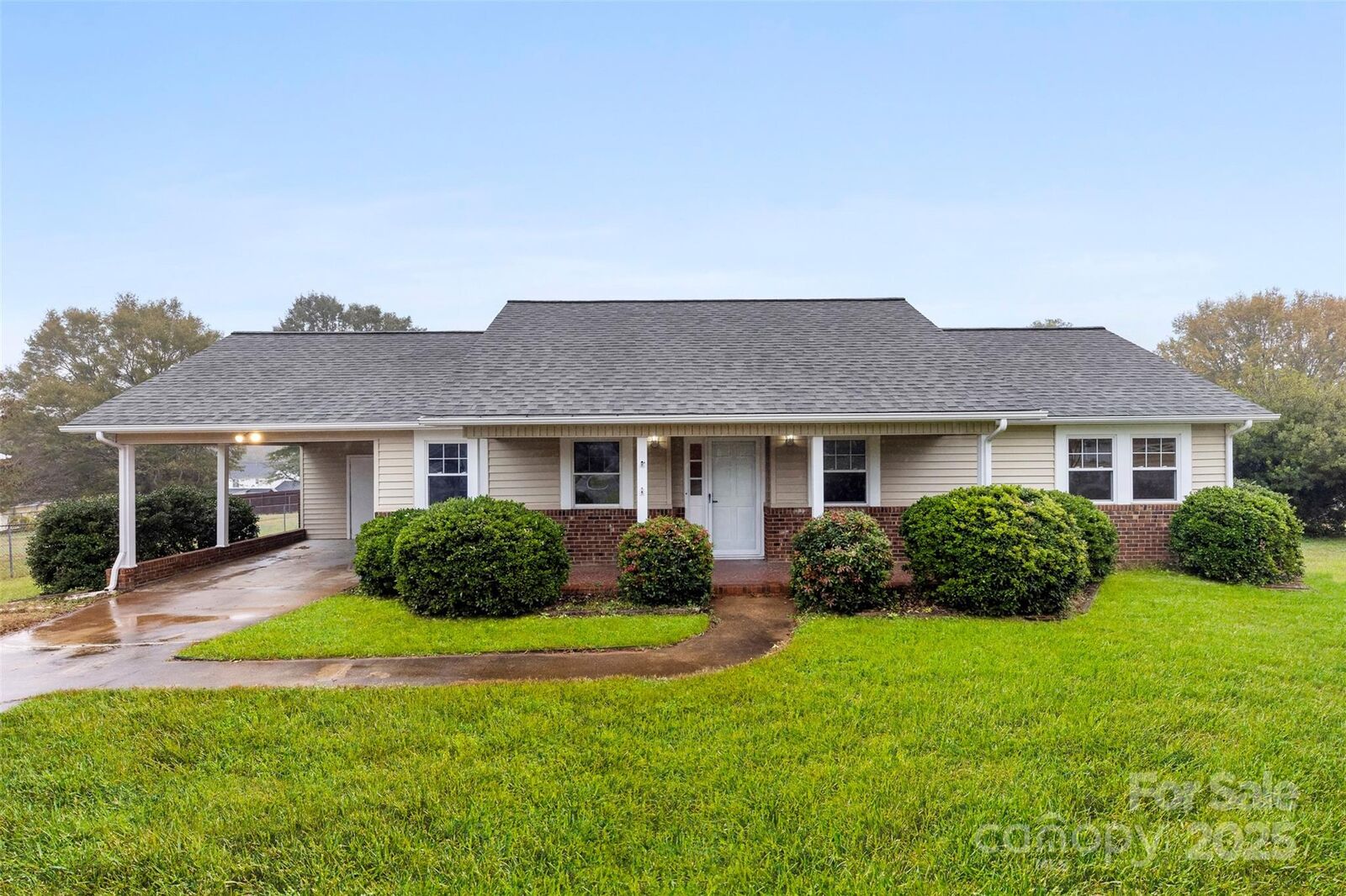 Property Photo:  404 James Love School Road  NC 28152 