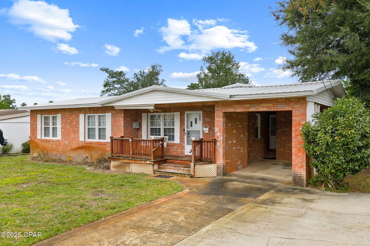 Property Photo:  313 N Macarthur Avenue  FL 32401