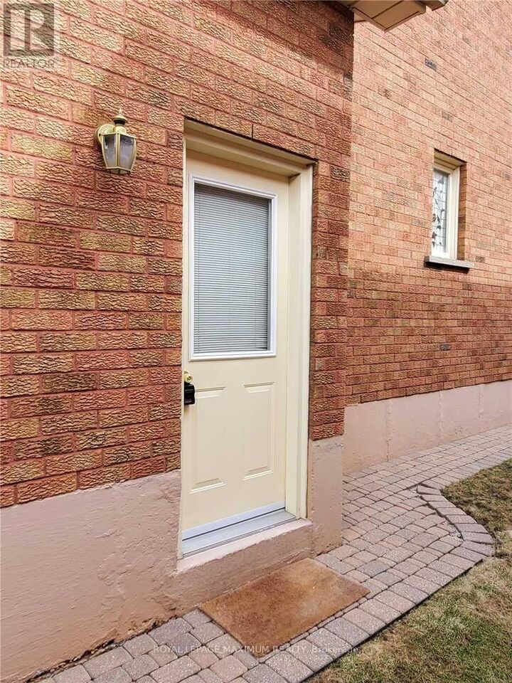 Property Photo: 7 Morning Star Drive Bsmt ON L4L 6K3