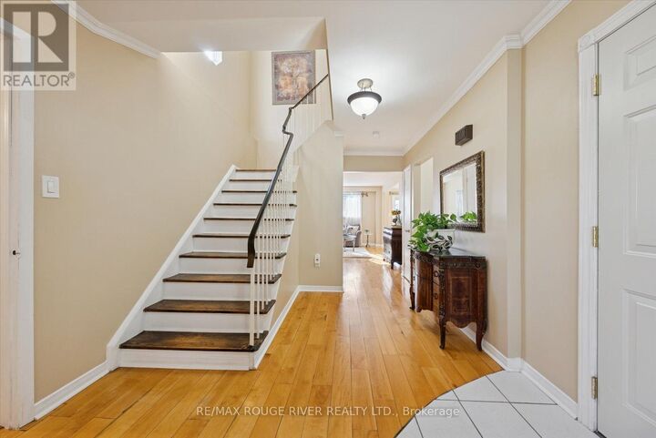 Property Photo:  55 Loscombe Drive  ON L1C 3S8 