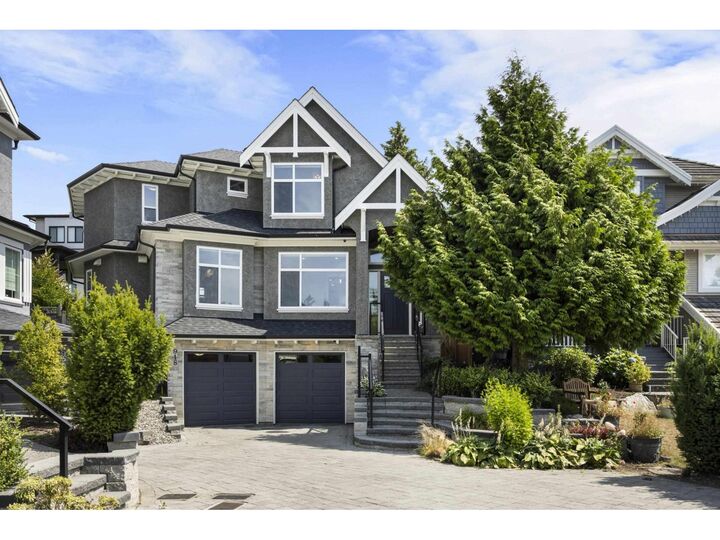 Photo de la propriété: 918 163 Street BC V4A 4Y4