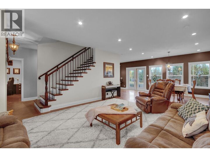 Photo de la propriété:  5226 Cranbrook Hill Road  BC V2M 7C4 