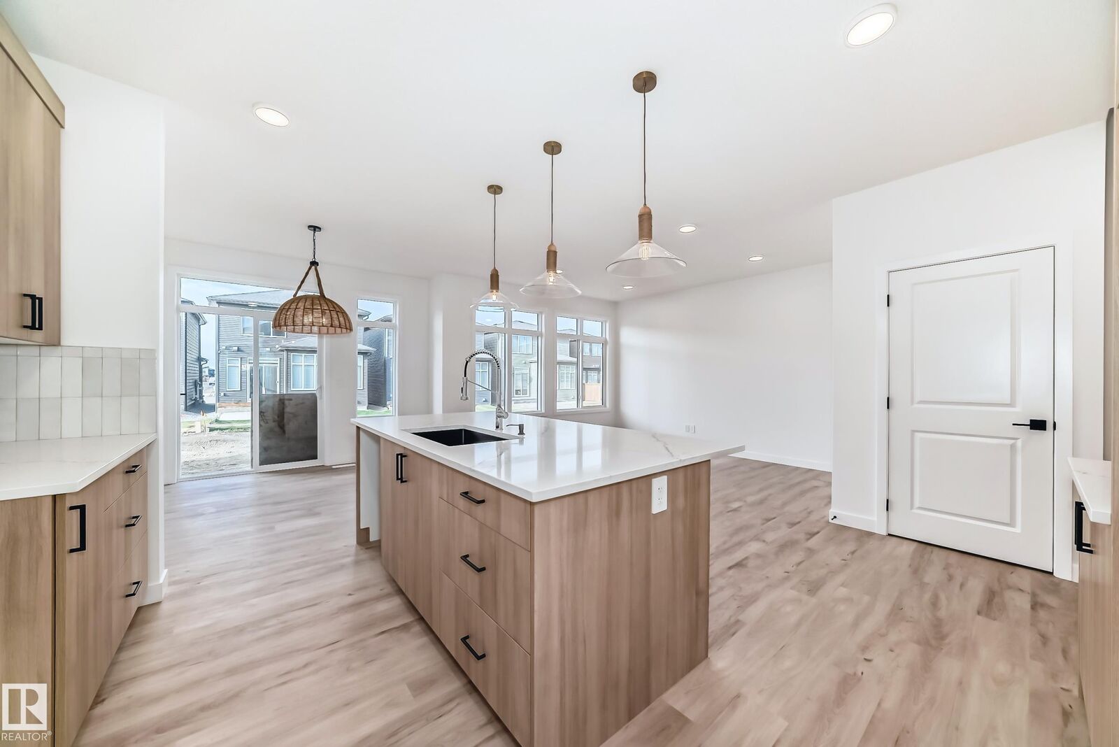 Property Photo:  20616 43 Avenue NW  AB T6M 3E3 