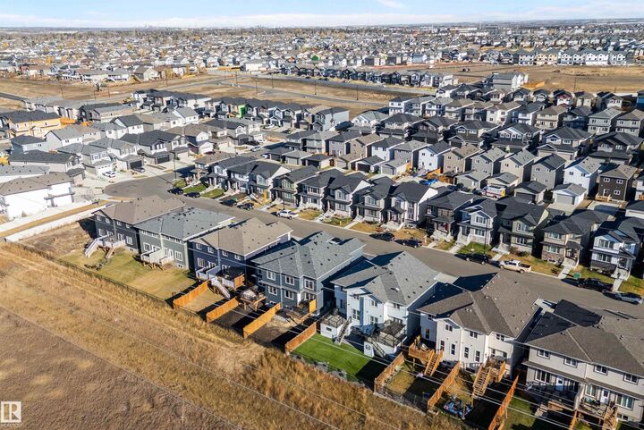 Property Photo:  40 Wiltree Terrace  AB T8L 0X6 