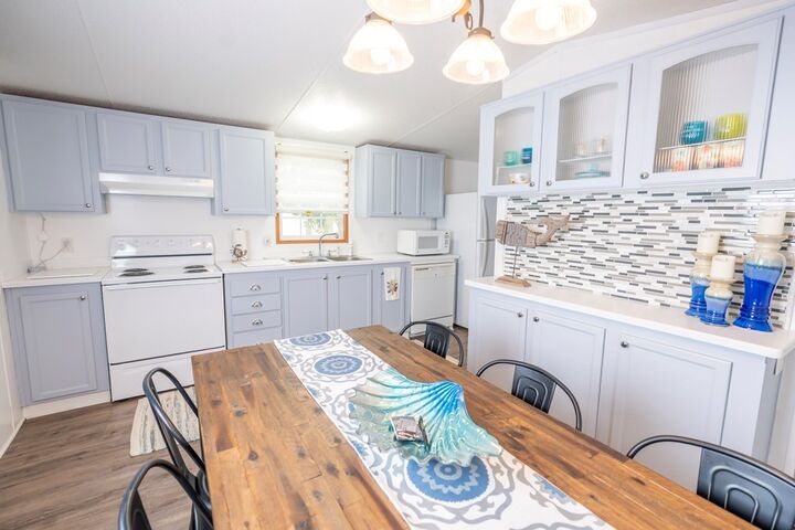 Property Photo:  8275 Seaweed Dr  VA 23336 