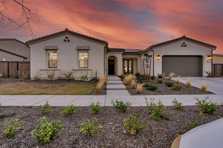 1053 Beaver Pond  Madera CA 93636 photo