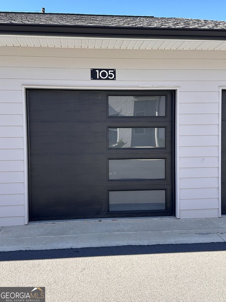 Property Photo:  105 Chateau Drive SE  GA 30161 