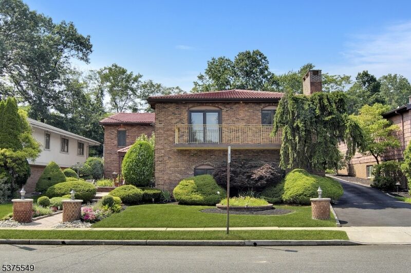 Property Photo:  109 Wilson St  NJ 07110