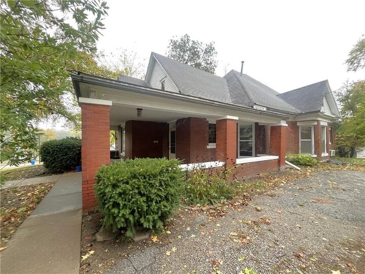 Property Photo:  220 E Benton Street  MO 64633 
