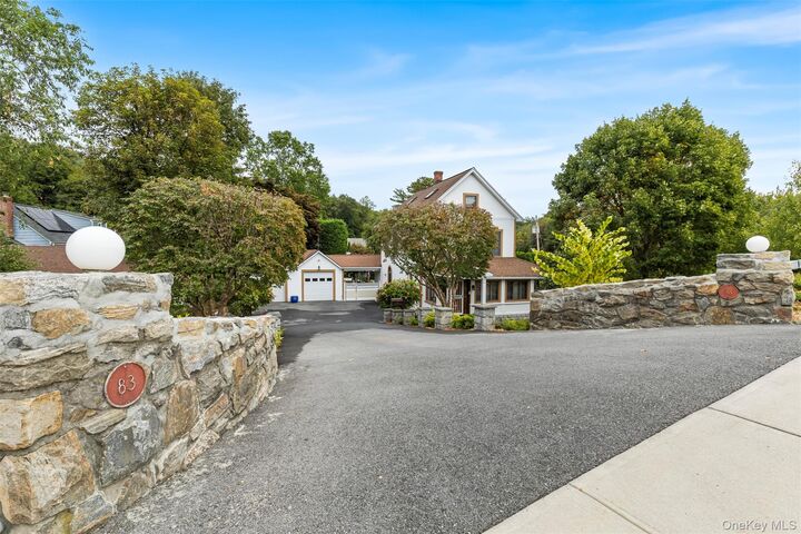 Property Photo:  83 Ravensdale Road  NY 10706 