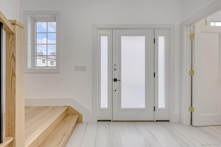 Property Photo:  38 Silverwood Circle  NY 10901 