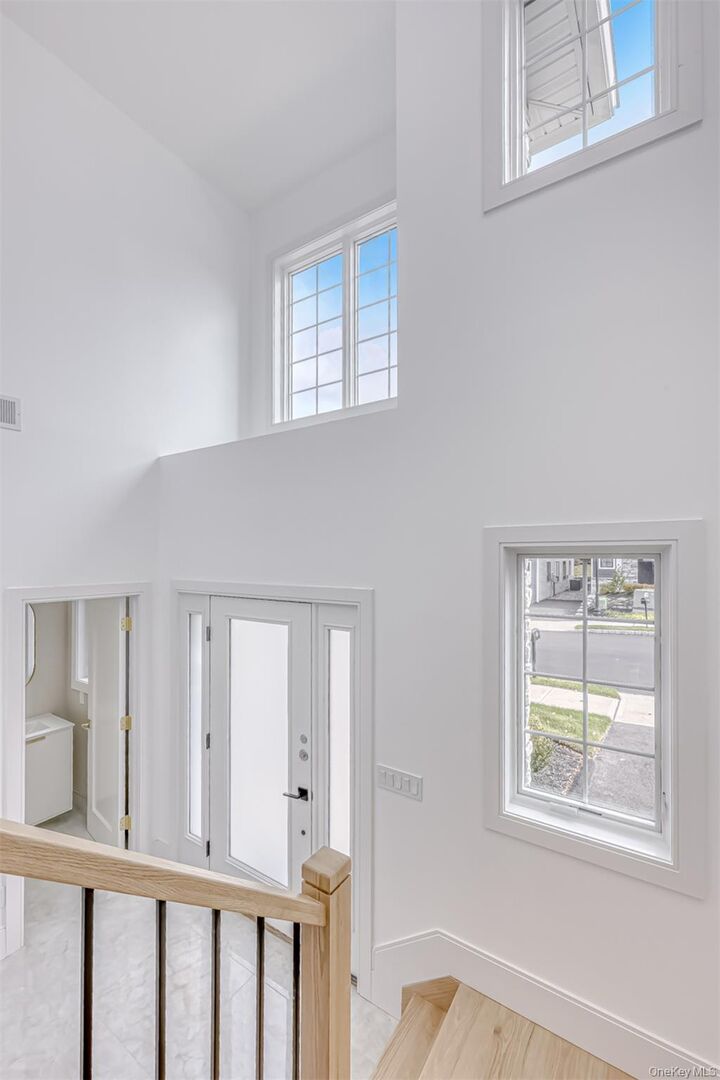 Property Photo:  16 Silverwood Circle  NY 10901 