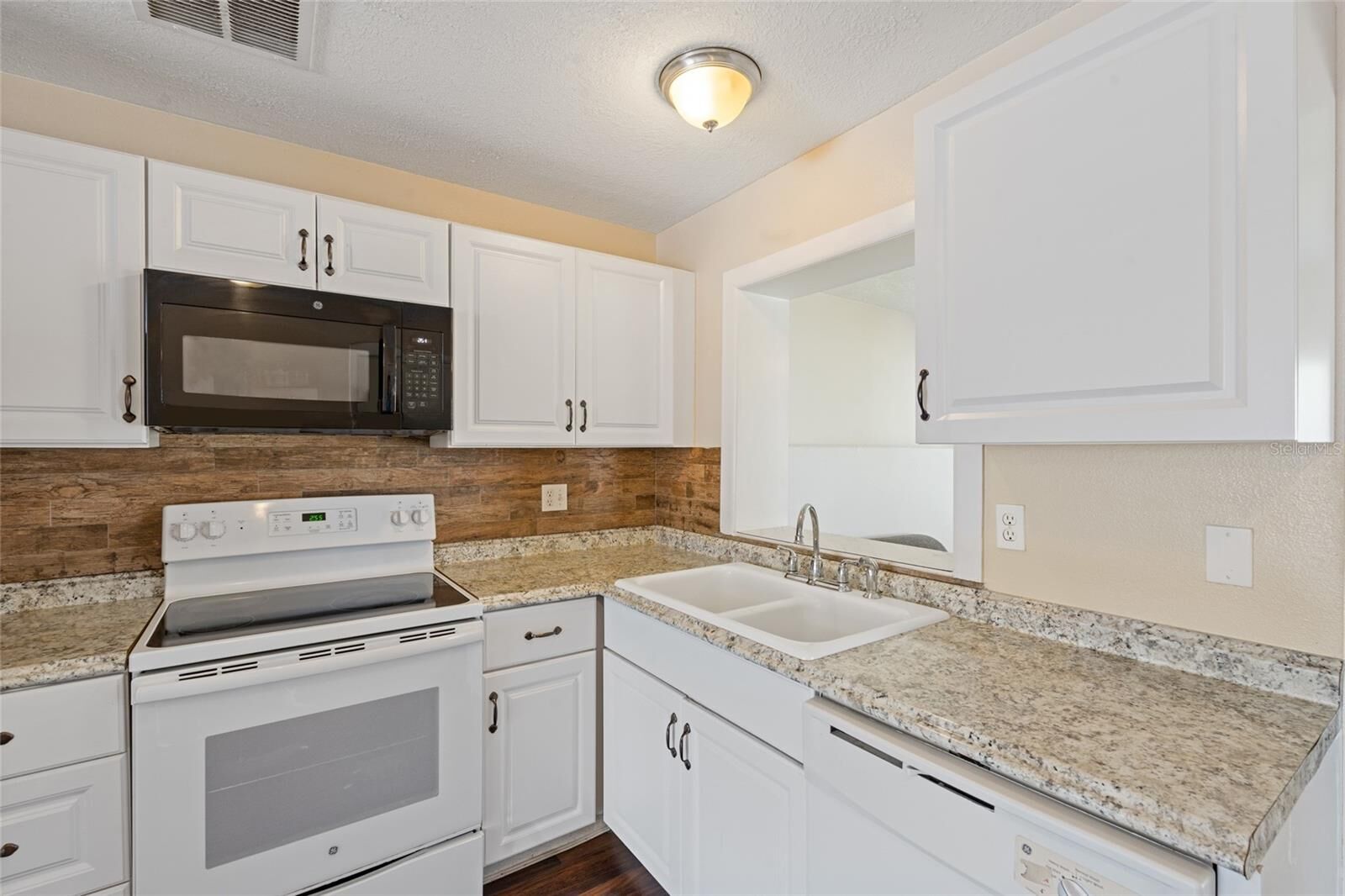 Property Photo:  7651 Montague Loop  FL 34655 