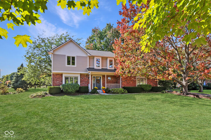 Property Photo: 221 Kerry Court IN 46032