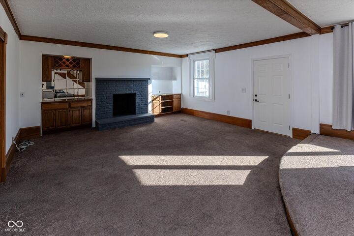 Property Photo:  2018 N County Road 425 E  IN 46123