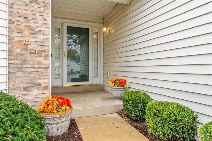 Property Photo: 14 Shasta Pointe Court 49A MO 63301