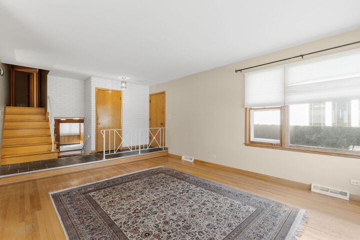 Property Photo:  8556 N Oriole Avenue  IL 60714 