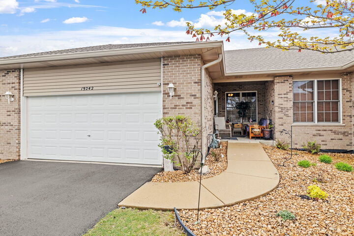 19242 104th Avenue  Mokena IL 60448 photo