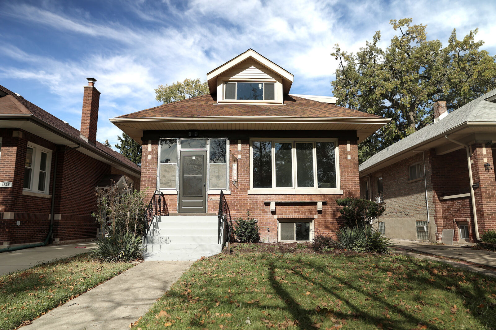 Property Photo:  1724 W 105th Street  IL 60643 