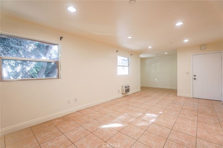 Property Photo:  6364 Sylmar  CA 91401 