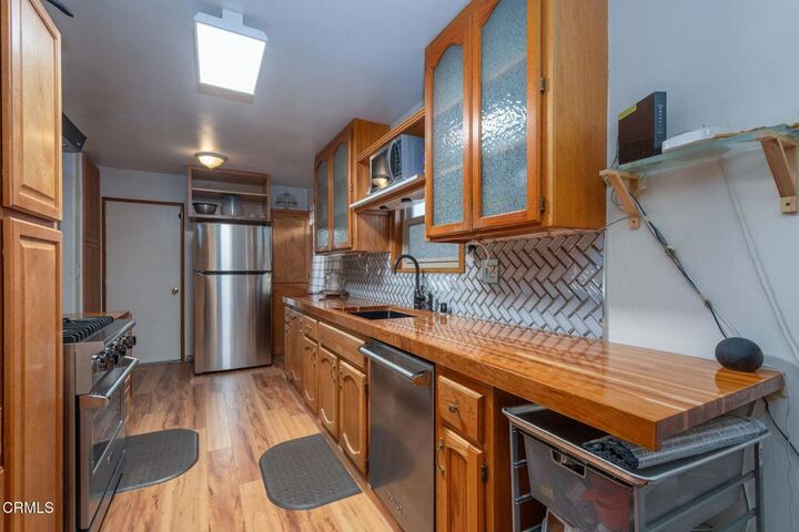 Property Photo:  752 Fillmore Street  CA 93060 